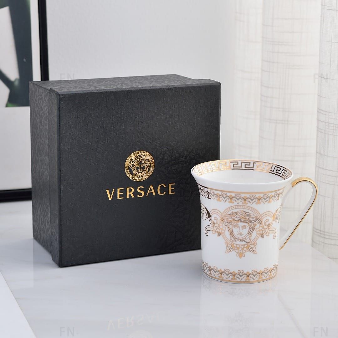 Versace_0