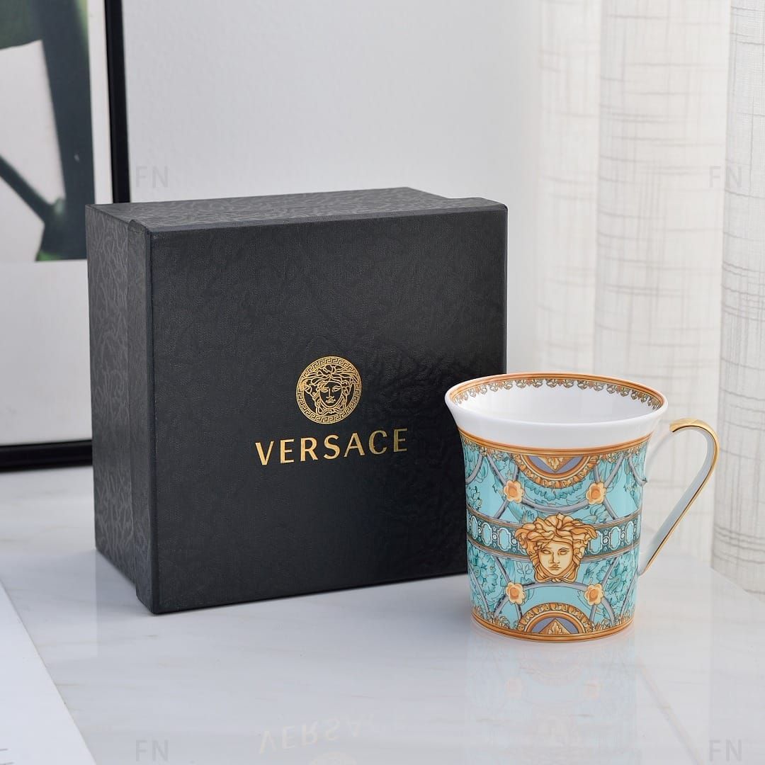 Versace_0