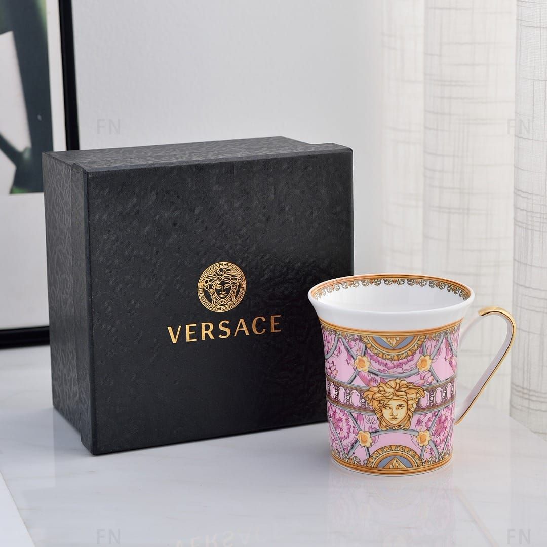 Versace_0