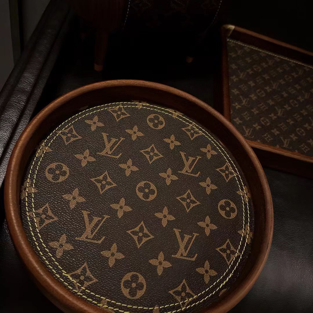 Louis Vuitton_0