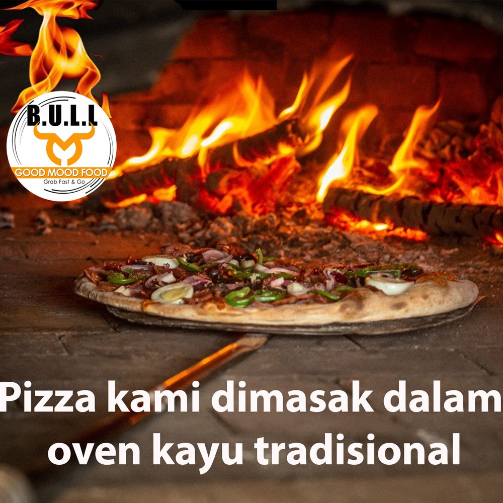 Pizza Giacomo: Gaya bayam dan saus tomat_1