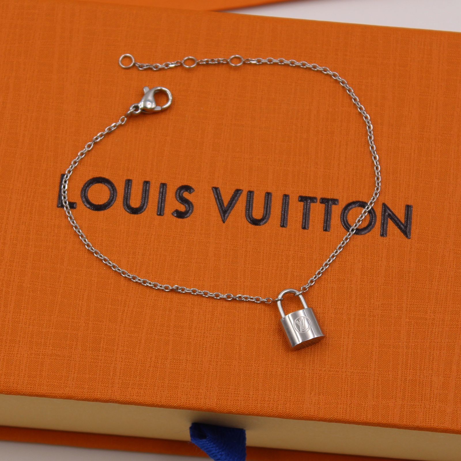 LOUIS VUITTON_1