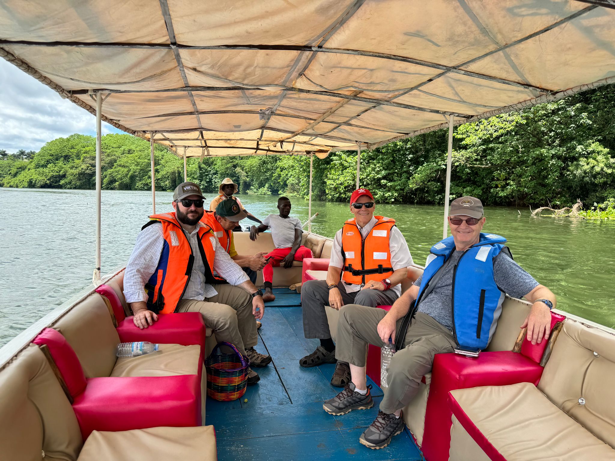 Source of the Nile boat tour _0