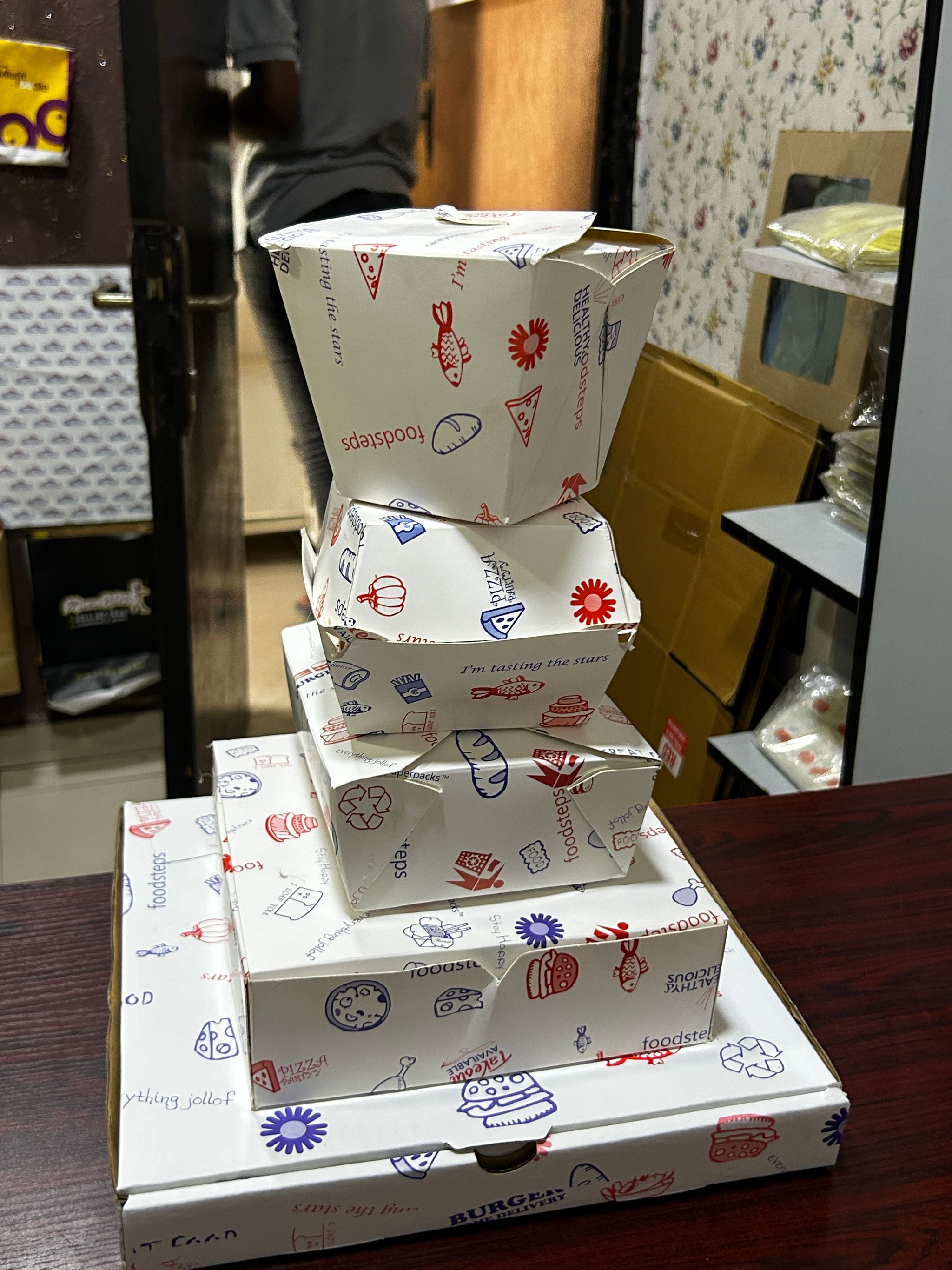 “FOODSTEPS” ER TAKEOUT BOXES - 8” x 8” x 3.5” _9