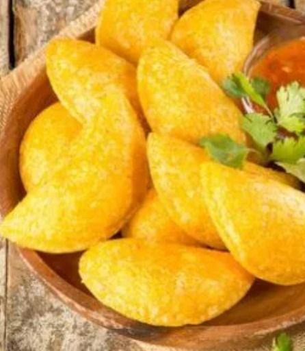 10 maíz empanaditas de pollo por 40 gramos_1