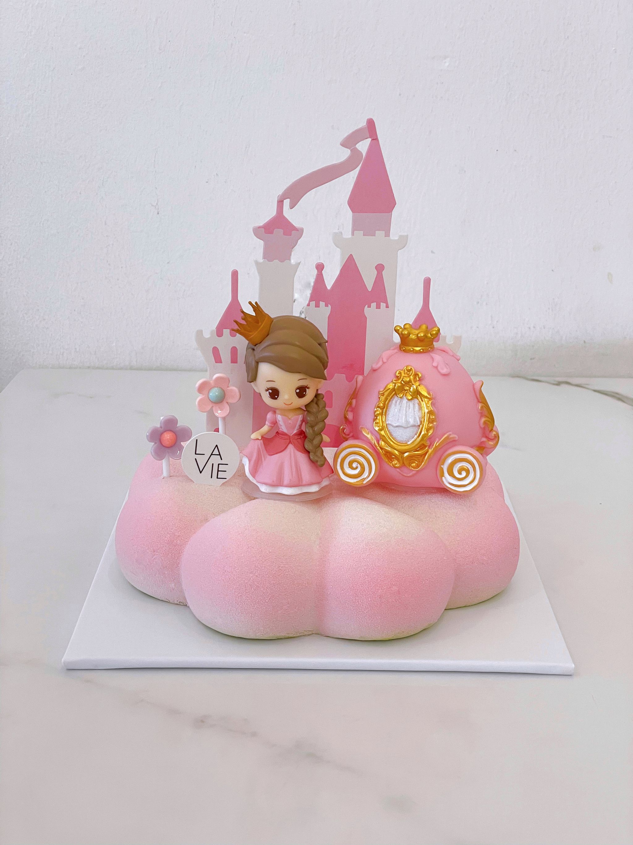 Custom Cake_3