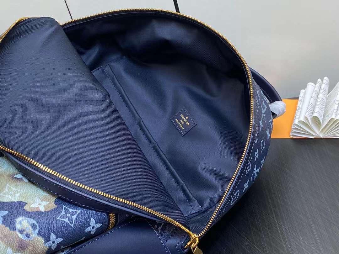 LOUIS VUITTON Discovery Backpack_3