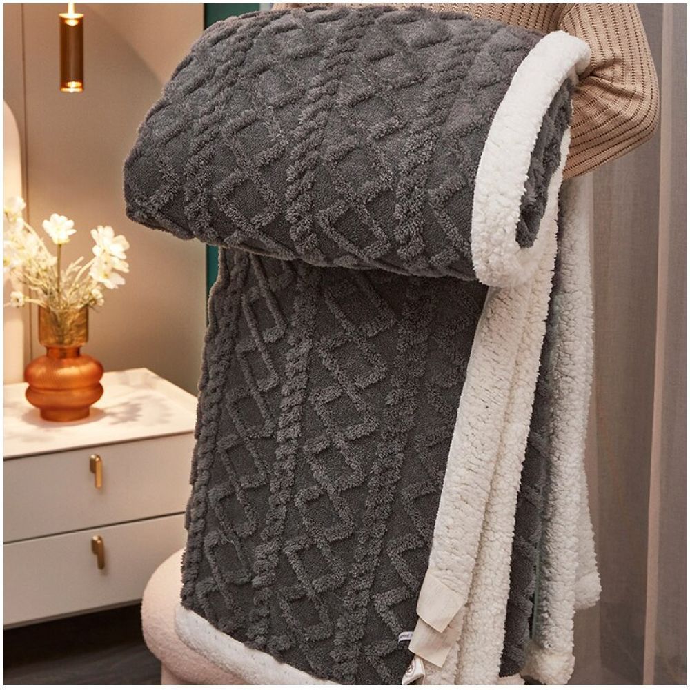 Sharpa knitted Blanket_1