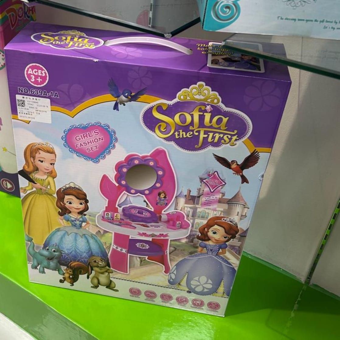 Sofia the 1st make up set _0