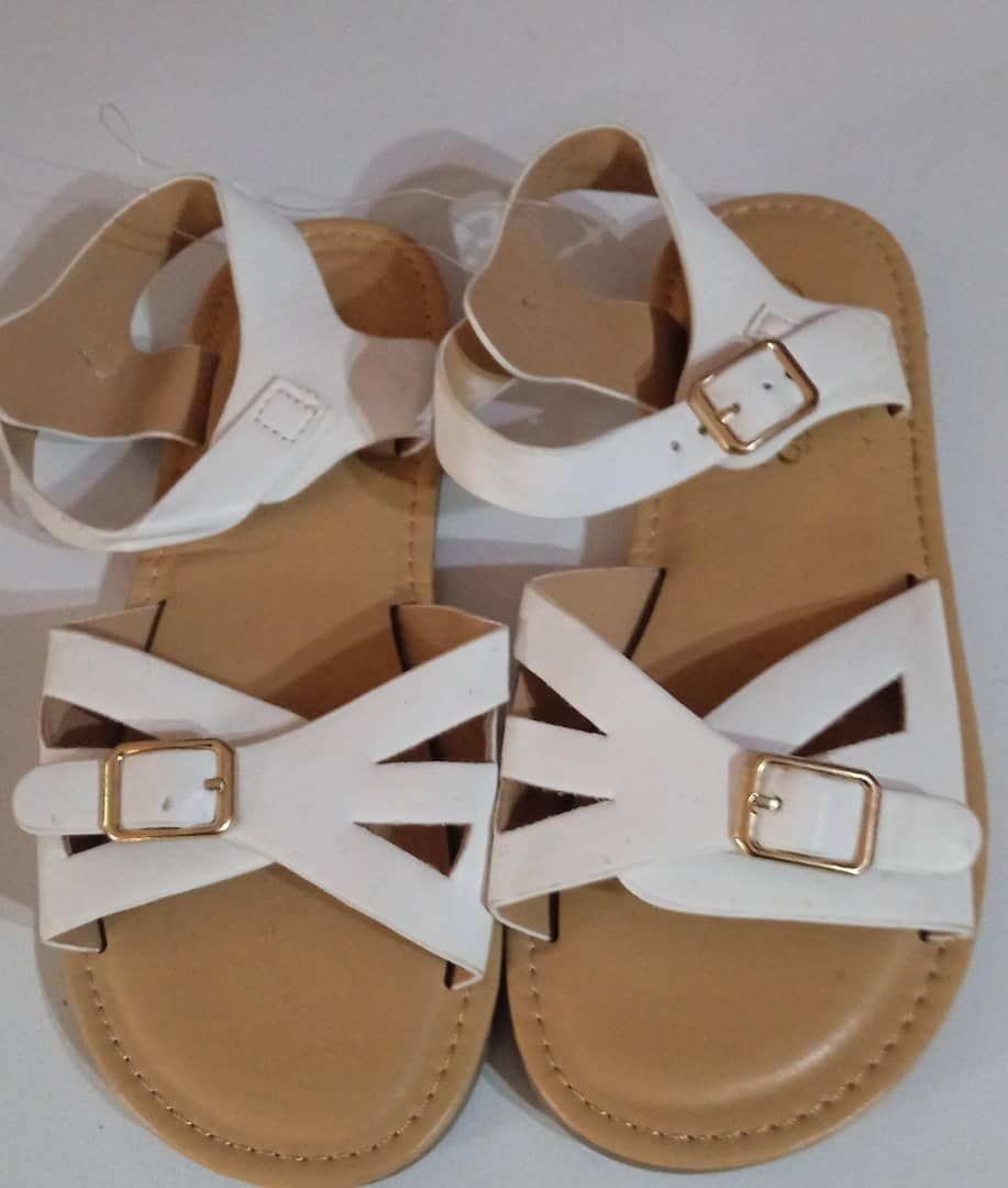 Sandalias para niñas _0