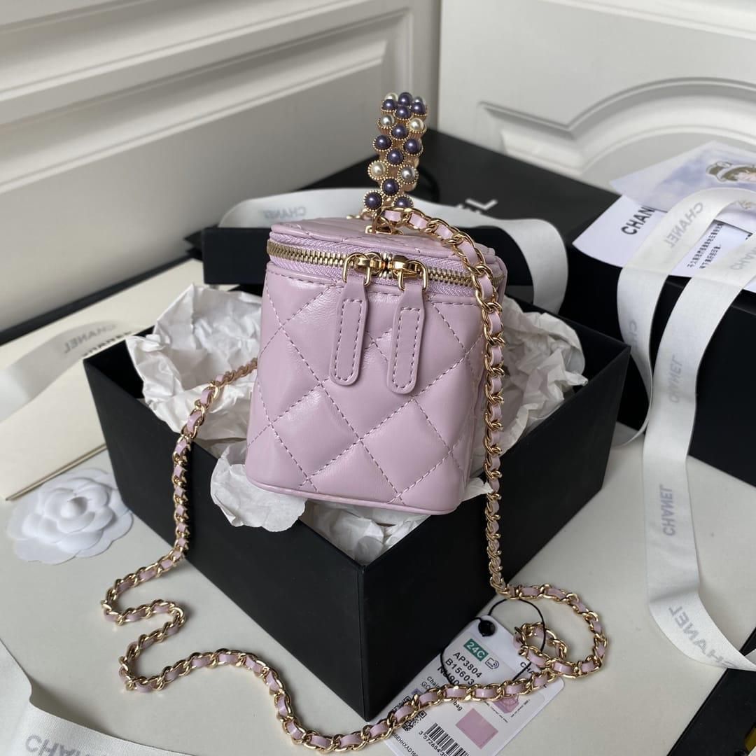 CHANEL Pink Lambskin Matelasse Chain vanity bag_2