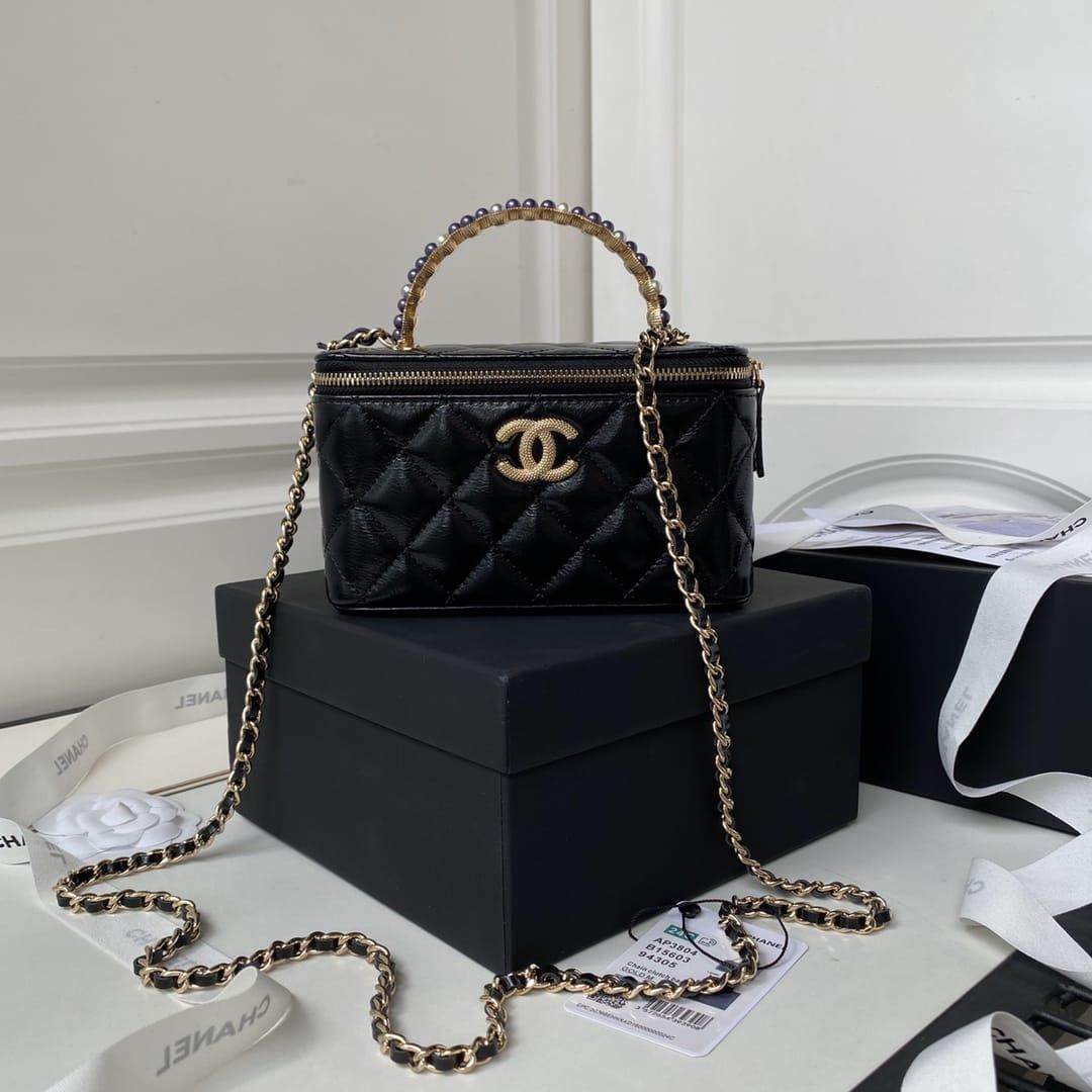 CHANEL Mini Vanity bag_0