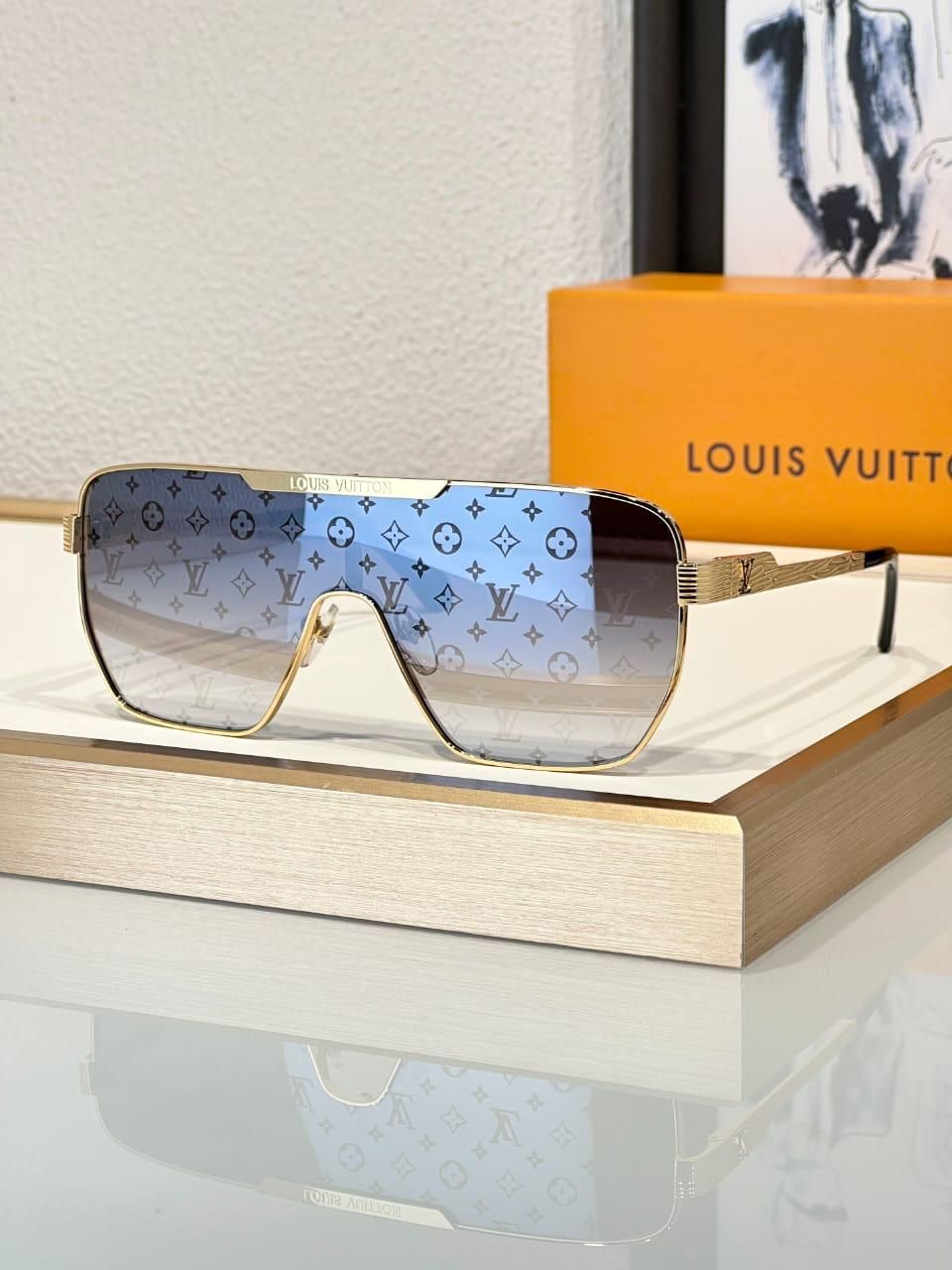 LOUIS VUITTON _0