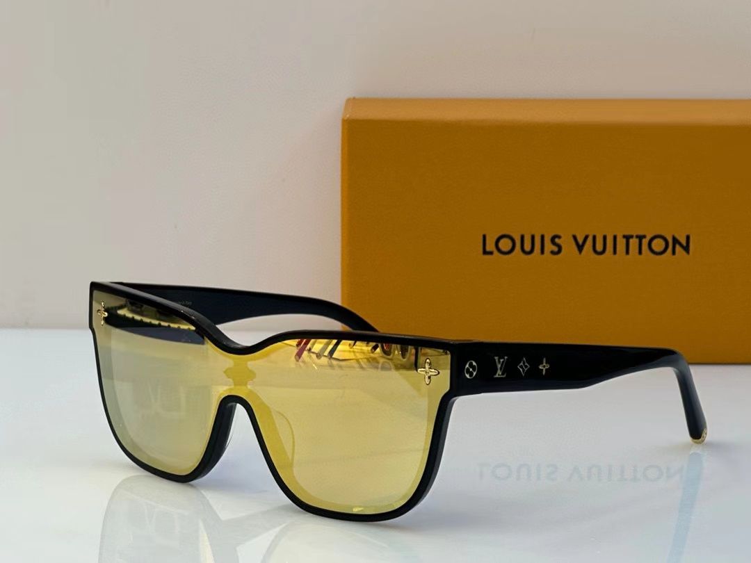 LOUIS VUITTON _0