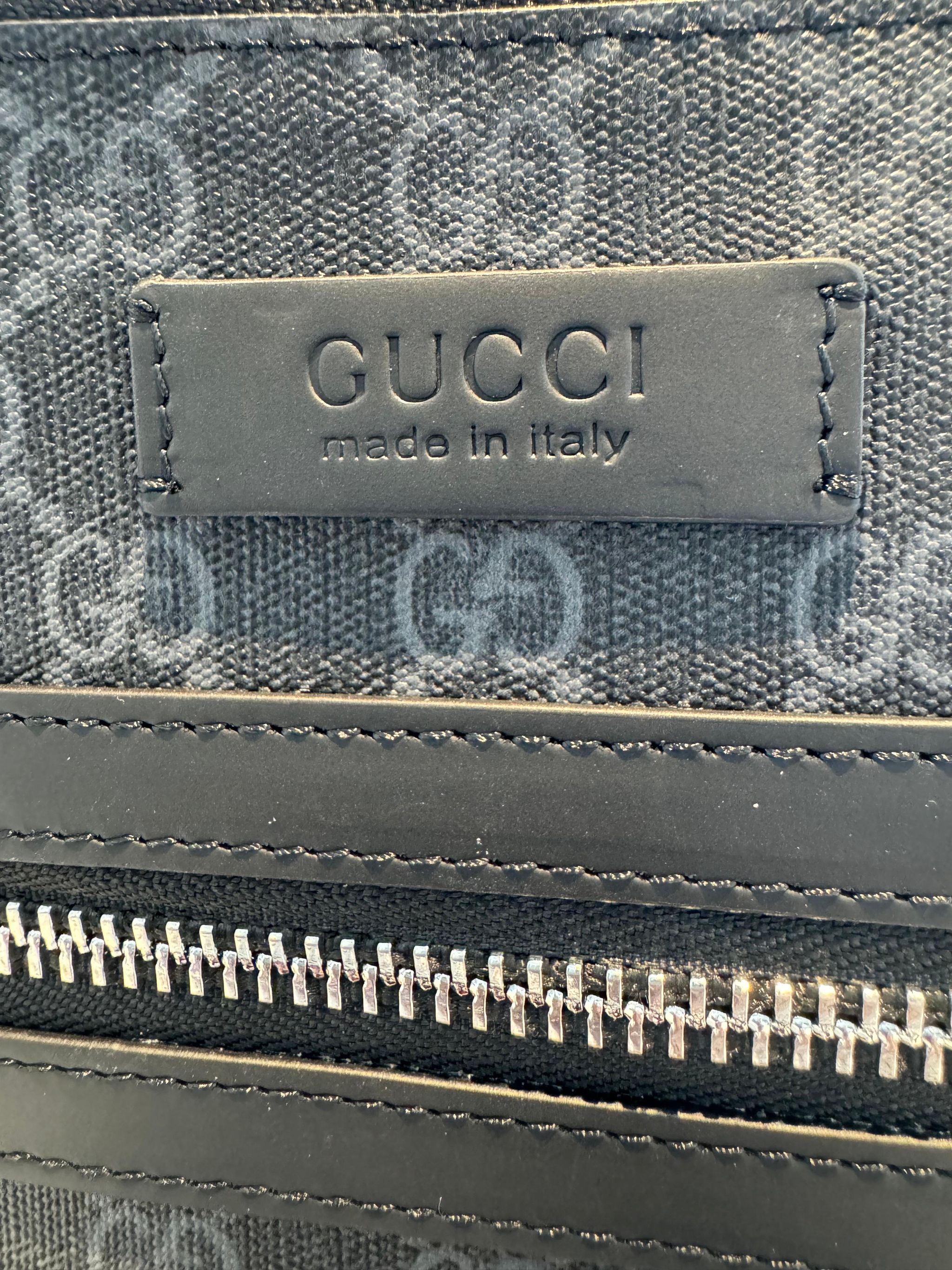 GUCCI GG Supreme coated canvas messenger bag_2