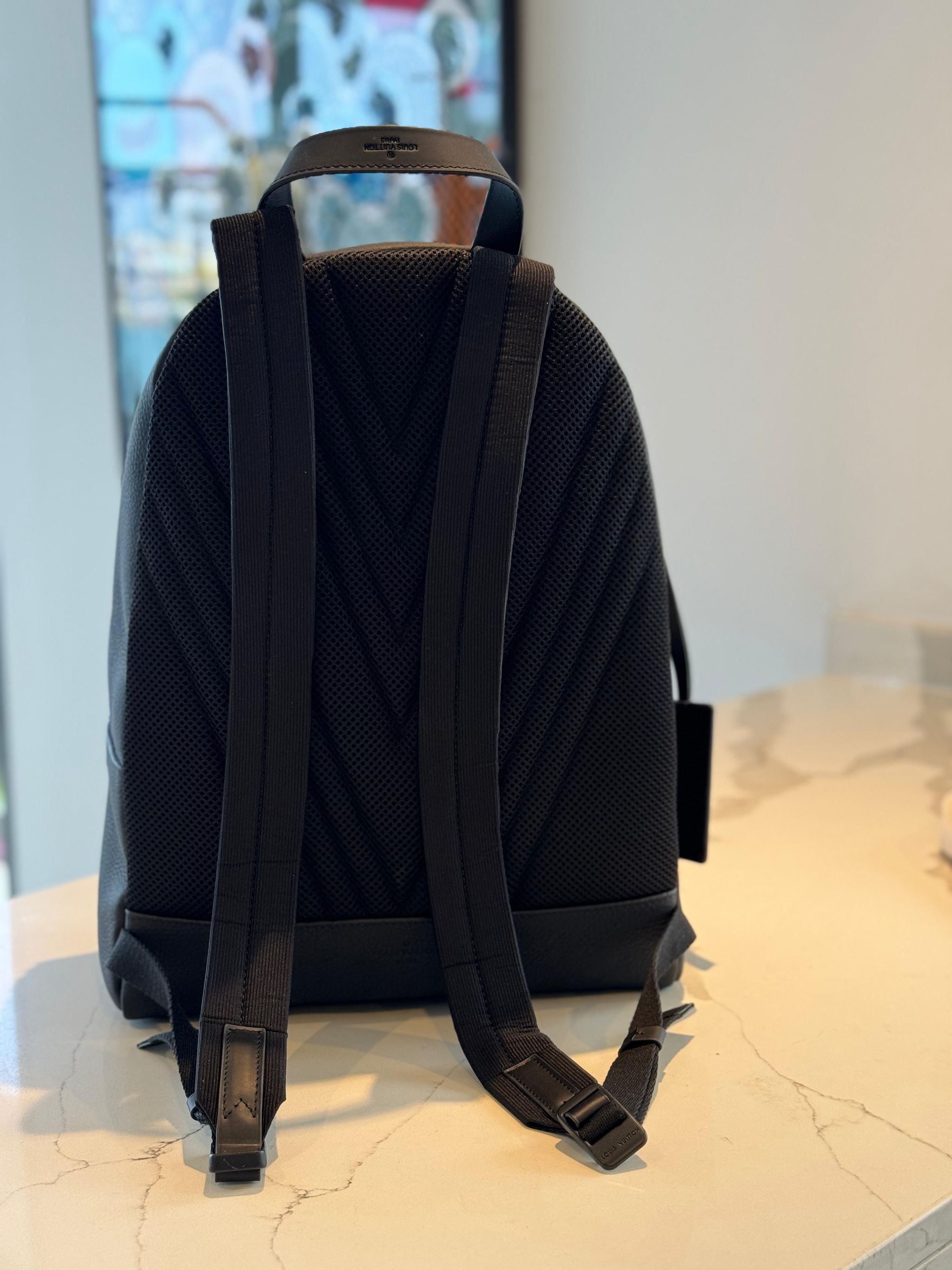 LOUIS VUITTON Aerogram Takeoff Backpack_2