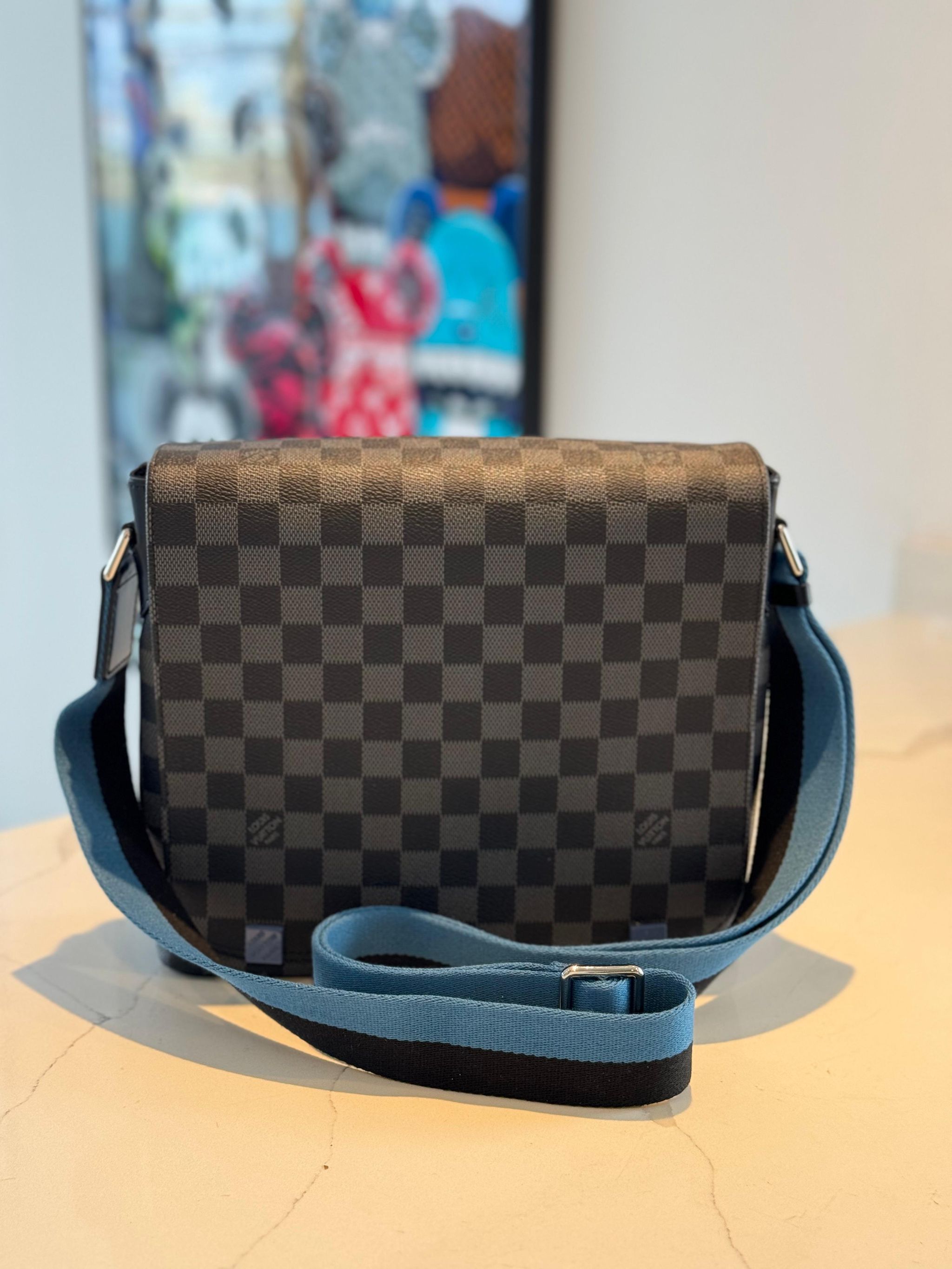 LOUIS VUITTON  Messenger bag_1