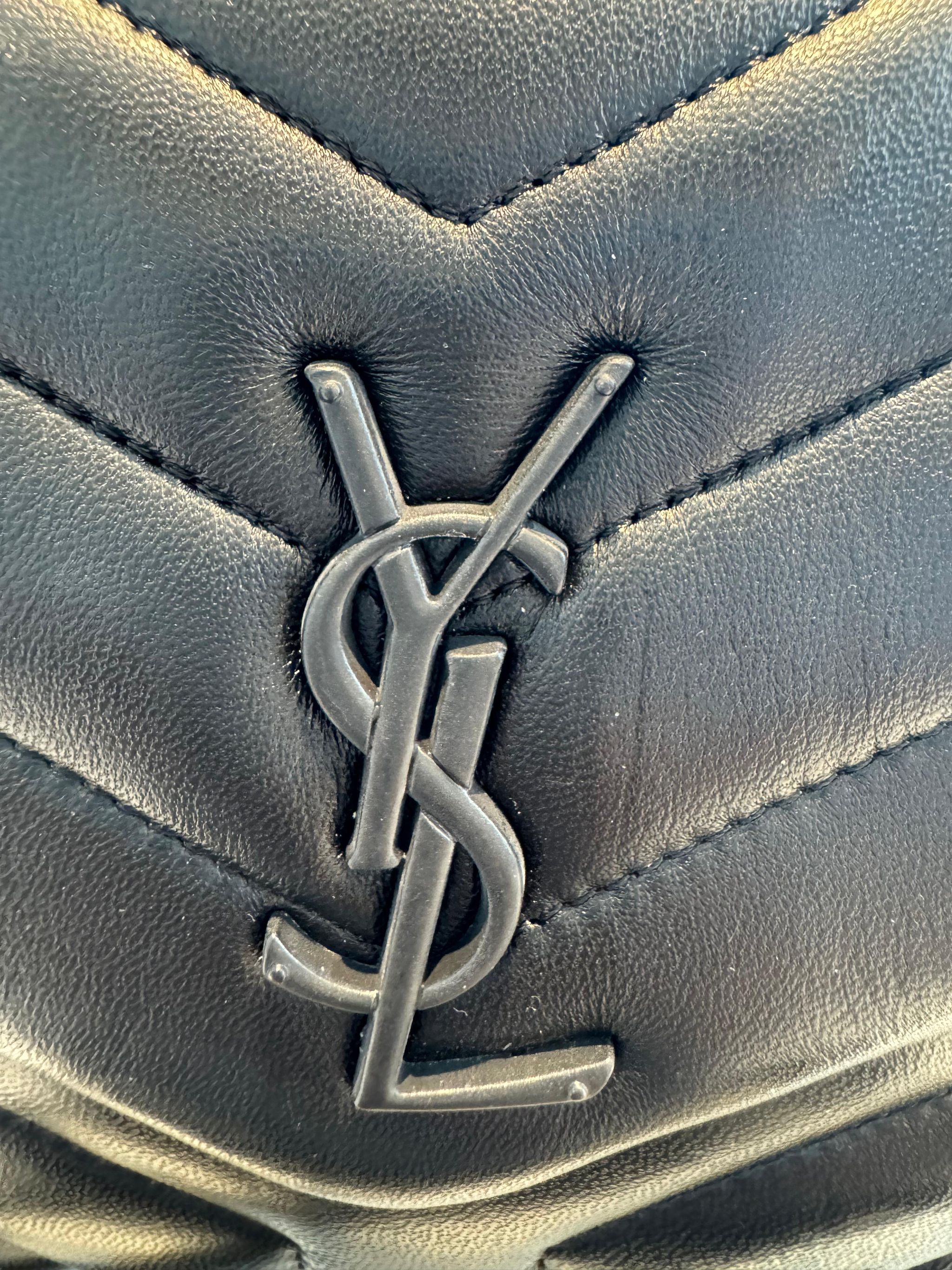 YVES SAINT LAURENT Toy Loulou leather shoulder bag_2