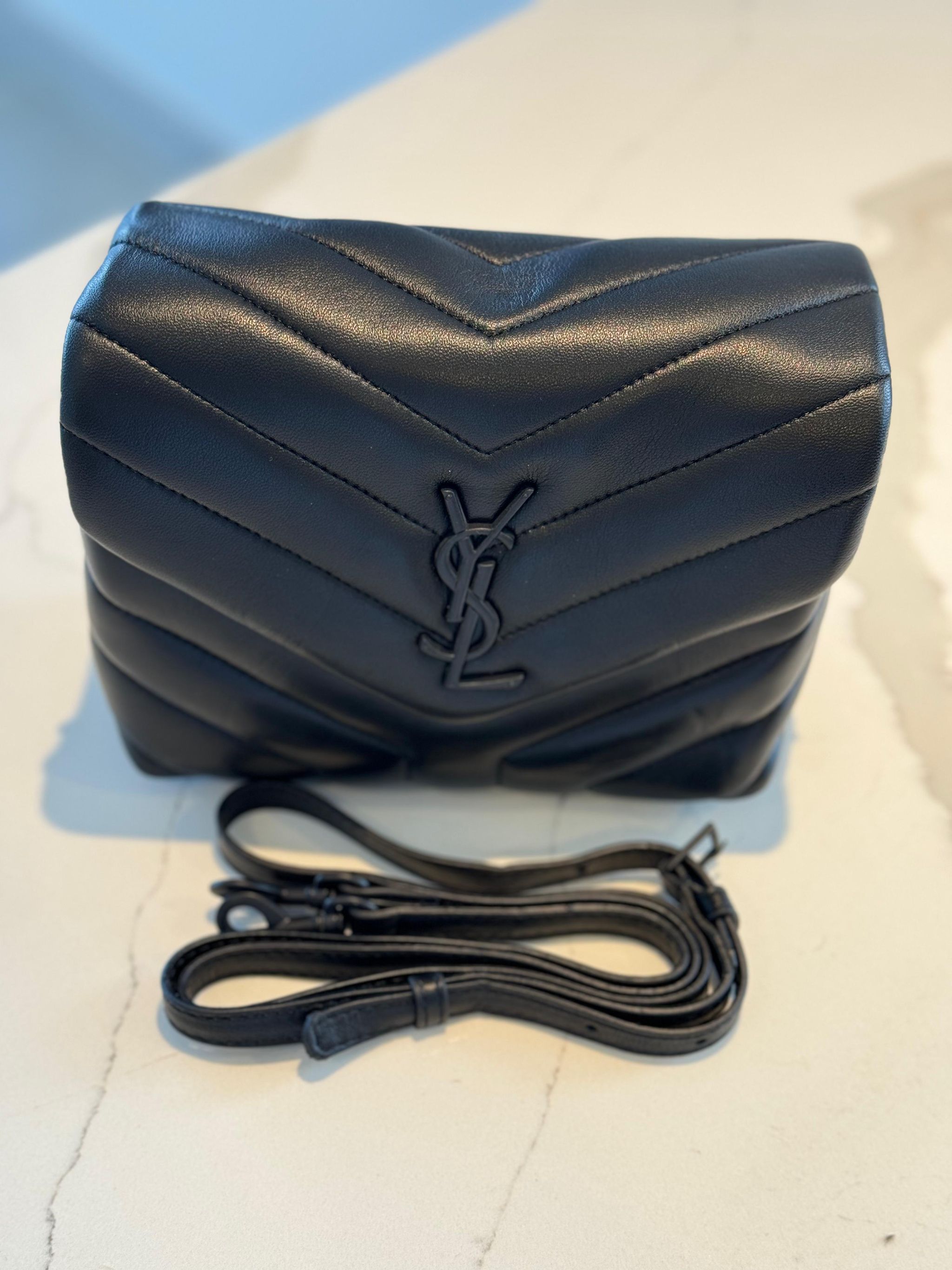 YVES SAINT LAURENT Toy Loulou leather shoulder bag_1