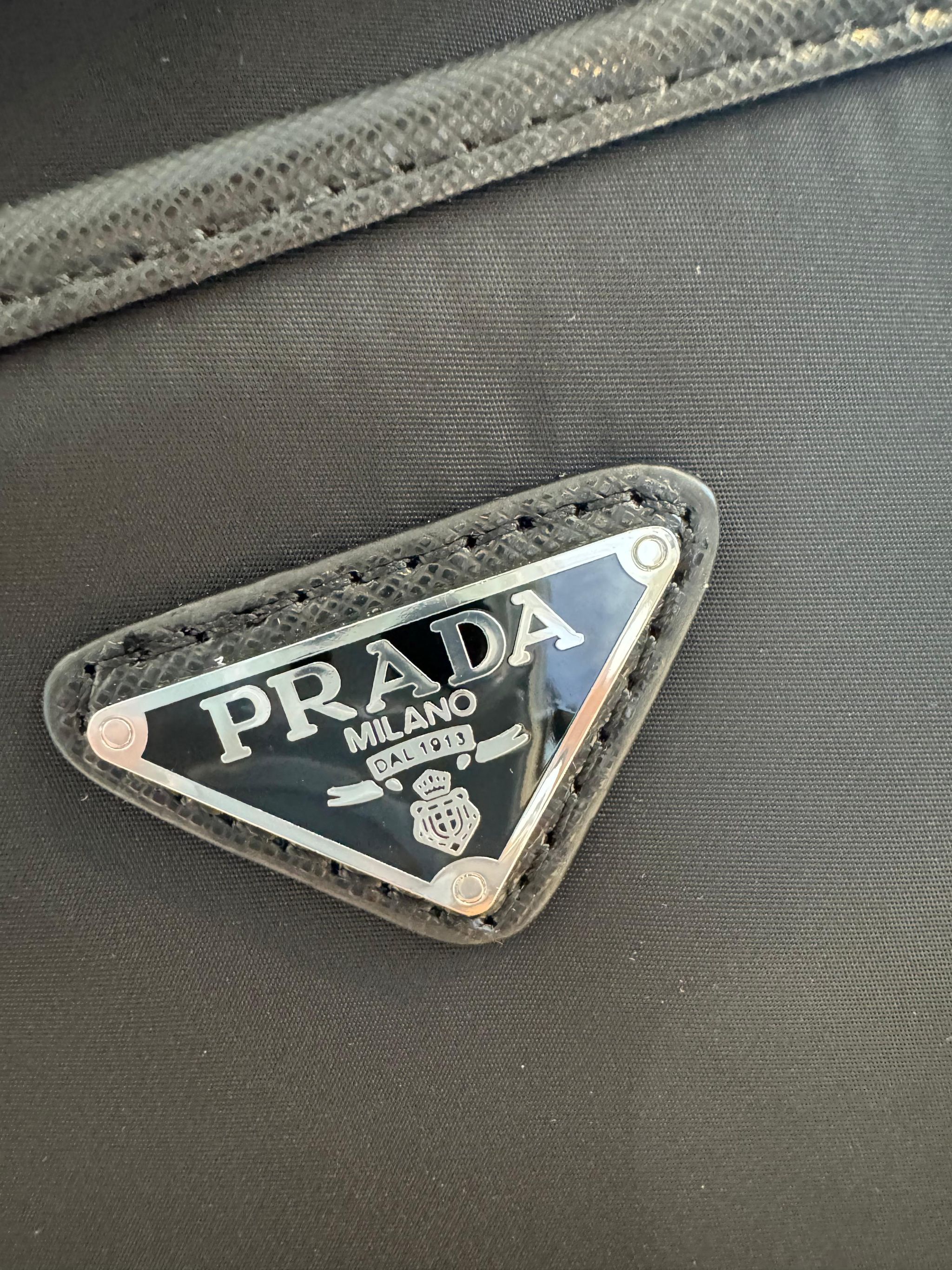 PRADA Messenger Bags_2