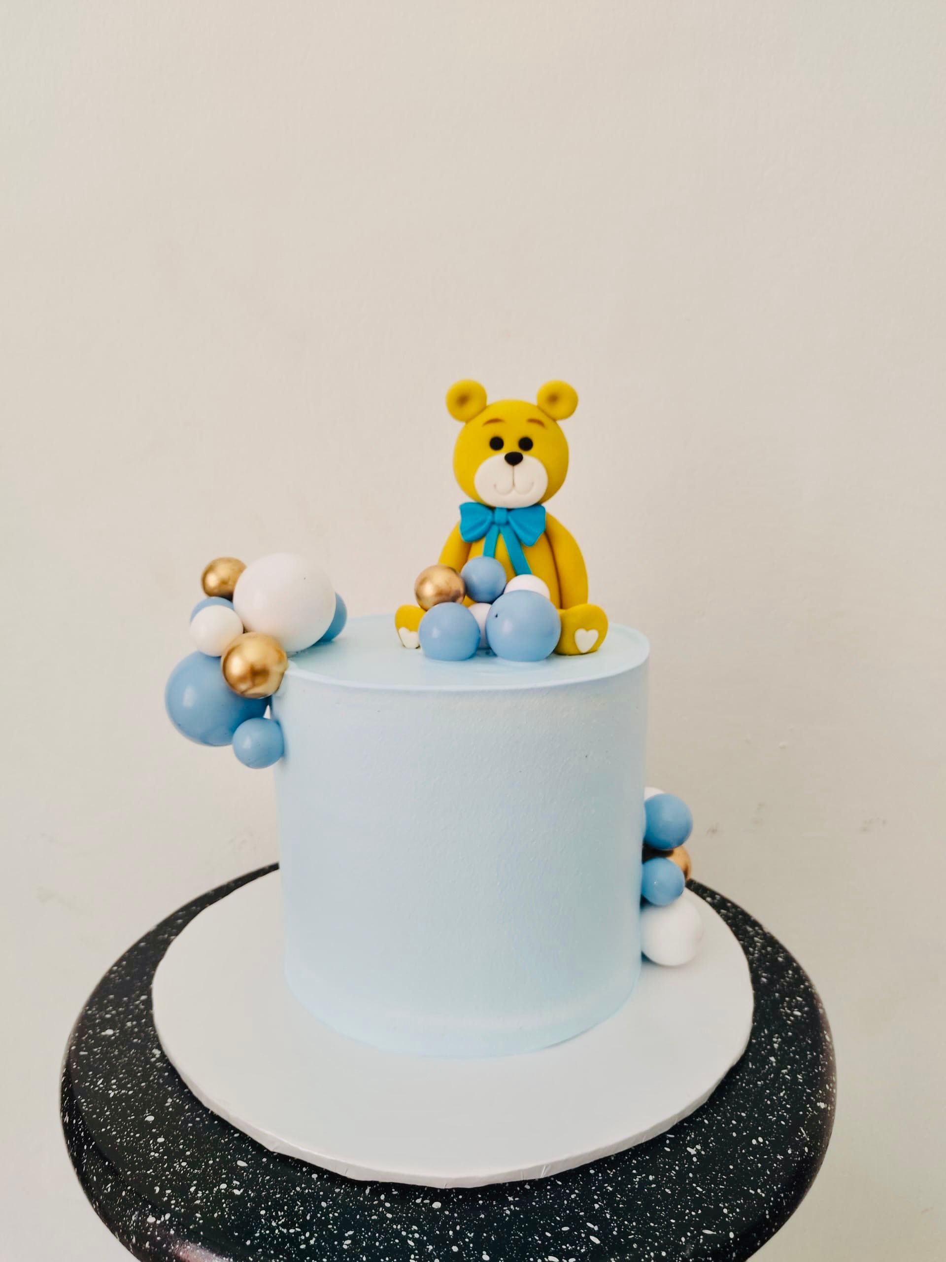 Celebration cakes (Fondant)_2