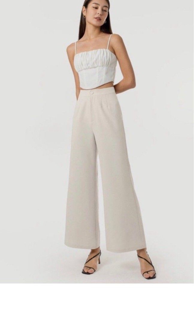 Kensley Pleated Wide Leg Pants in Stone (S)_0