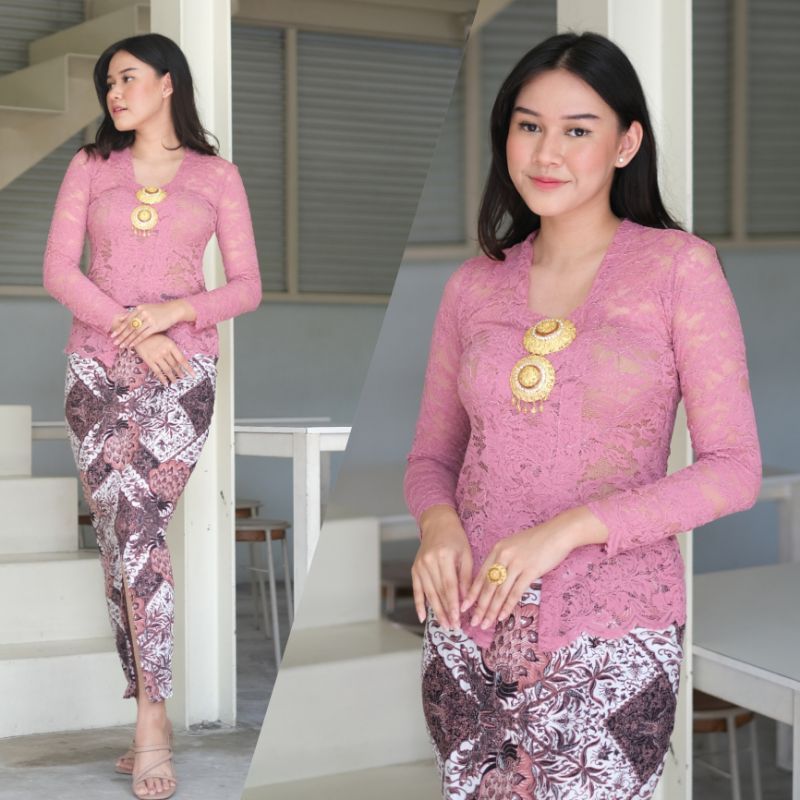 Kebaya dress | Complete set | for weddings or formal event | made of brocade and batik fabric, long sleeve and square neck | Lidya Series_2