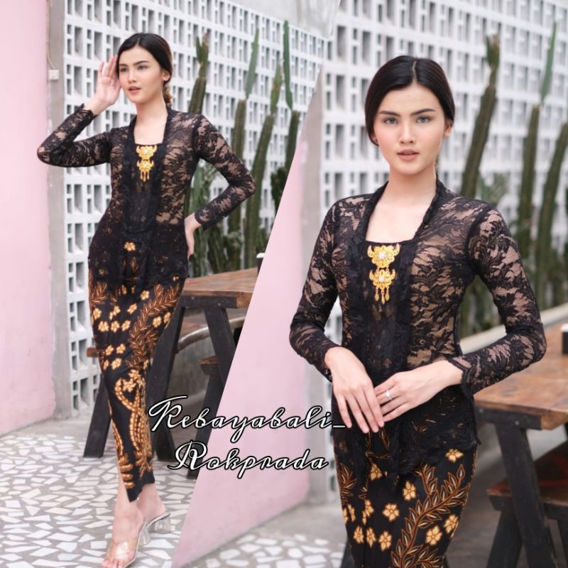 Kebaya dress | Complete set | for weddings or formal event | made of brocade and batik fabric, long sleeve and square neck | Lidya Series_3