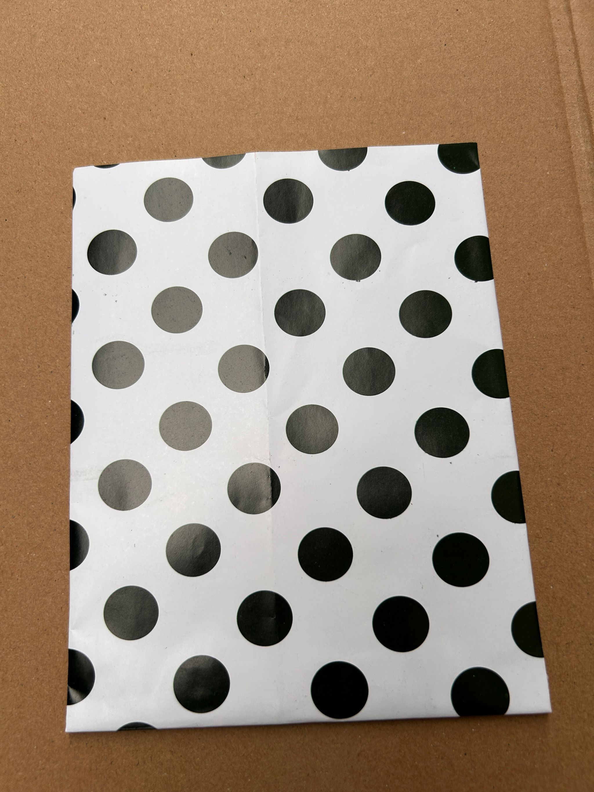 “POLKA DOT” DELI TAKEOUT BAGS - BLACK & WHITE_2