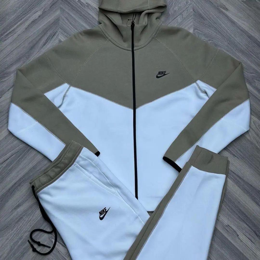 Nike Tracksuit _0