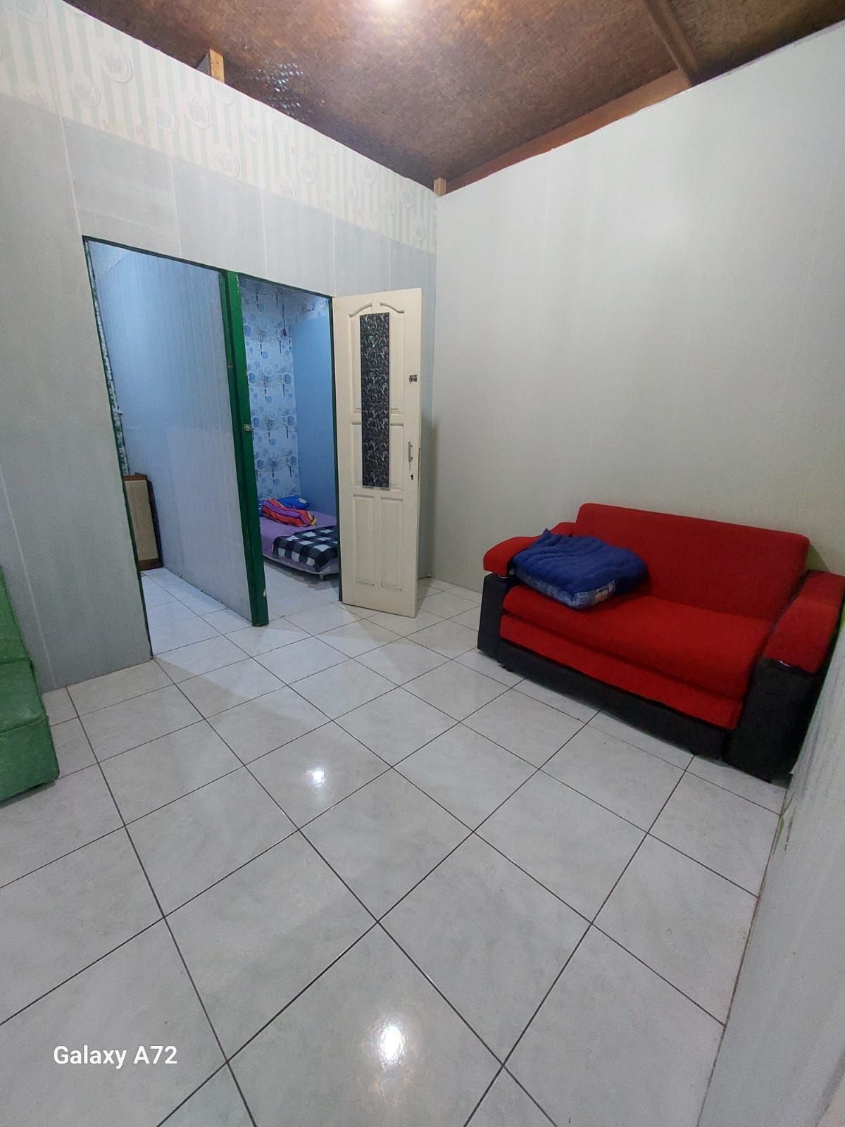 She Guest House 02 Deluxe Room week day (Senin - Kamis)_0