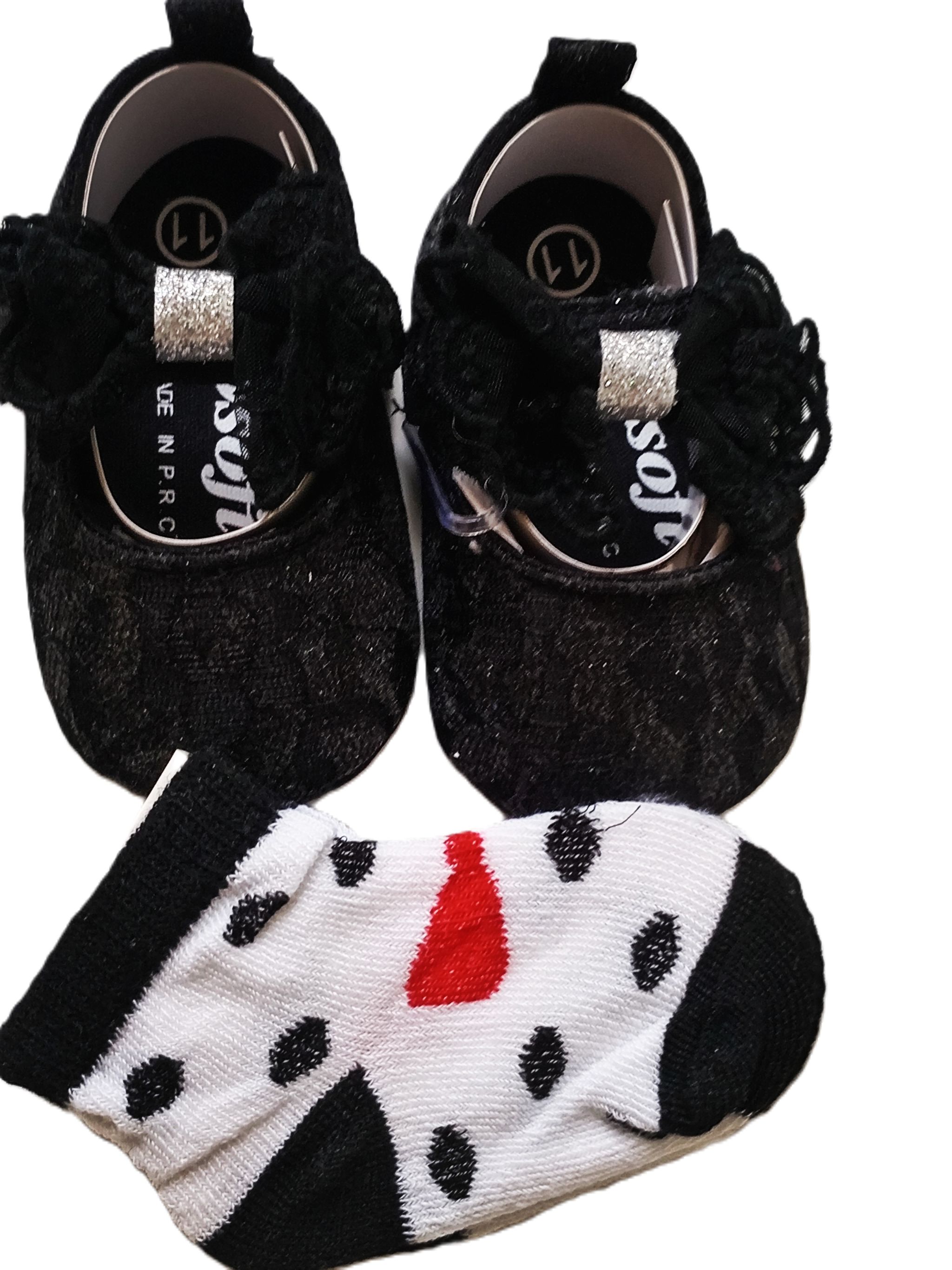 Baby shoes and socks_2