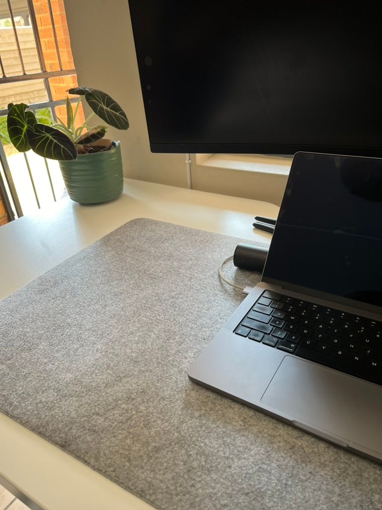 Large Felt Desk Mat - Gray_1