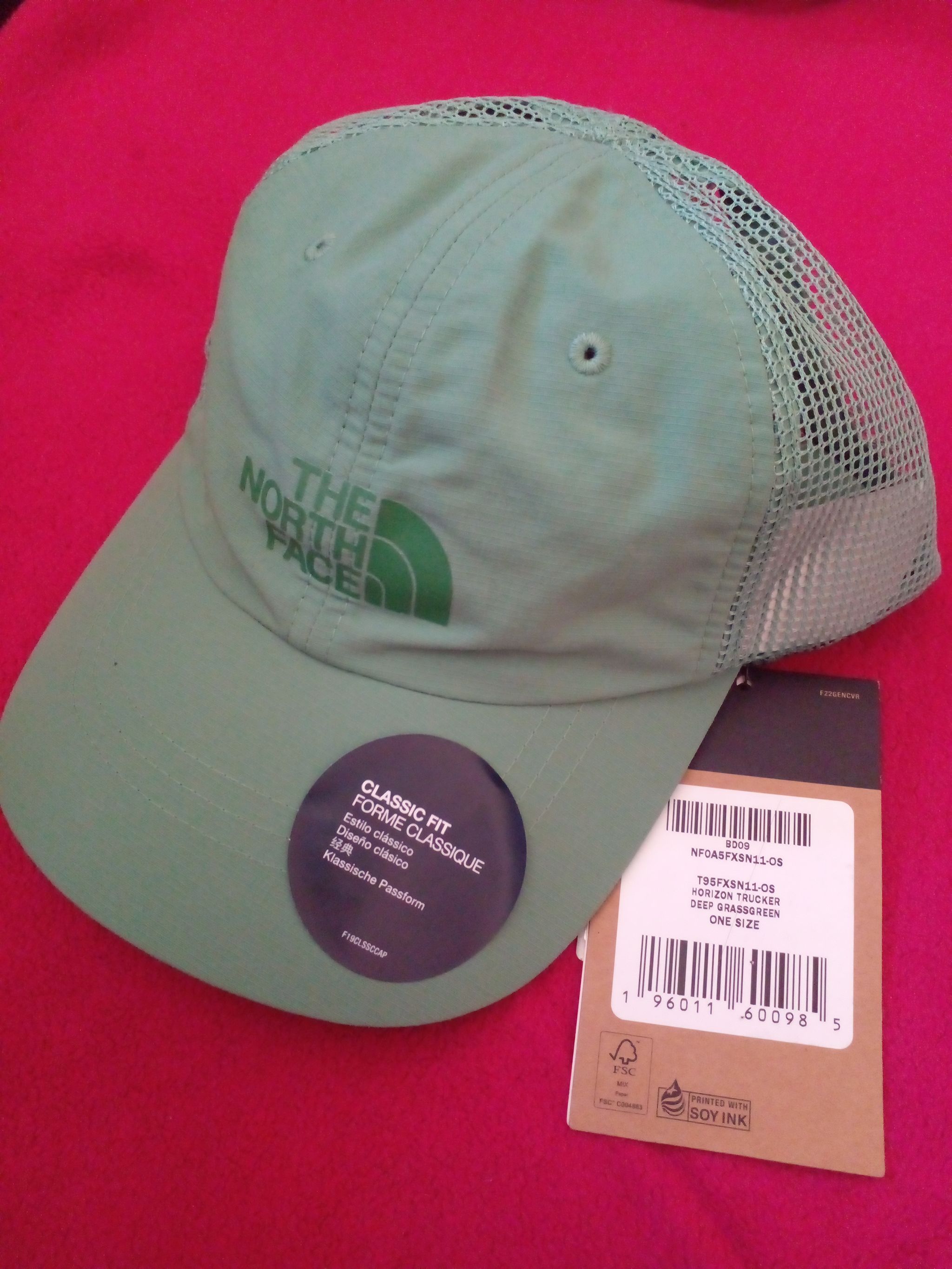 The North Face trucker cap_0