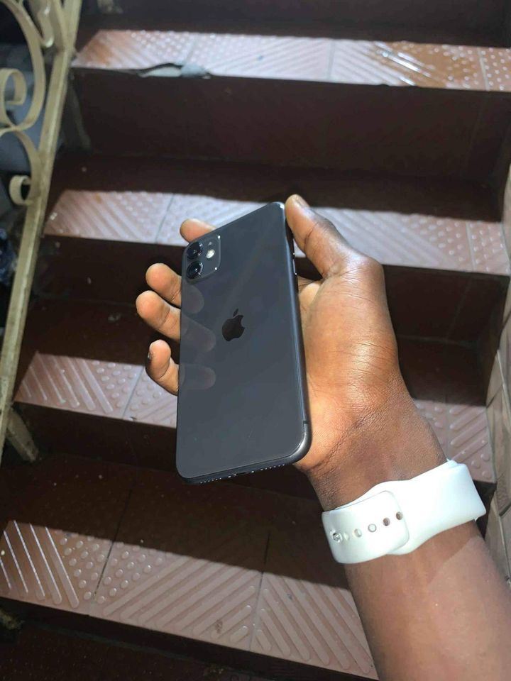 Iphone 11 (64Gb)_2