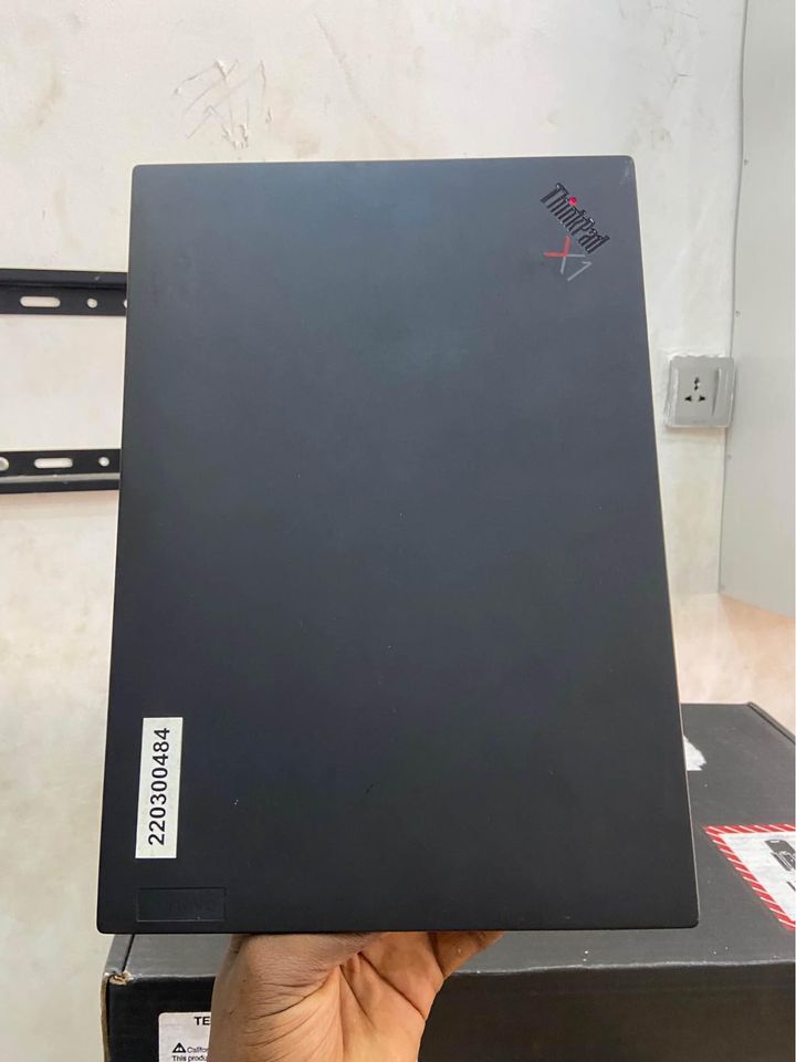 Lenovo ThinkPad X1 Carbon_2