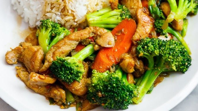 BROCCOLI CHICKEN WHITE RICE _0