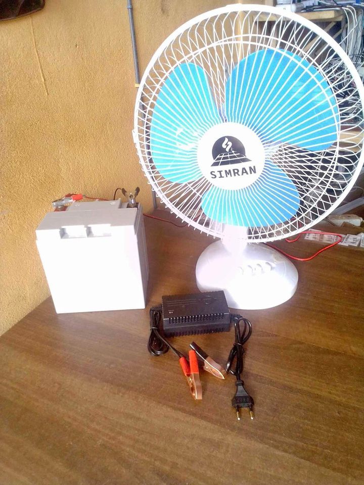 Solar rechargeable fan_0