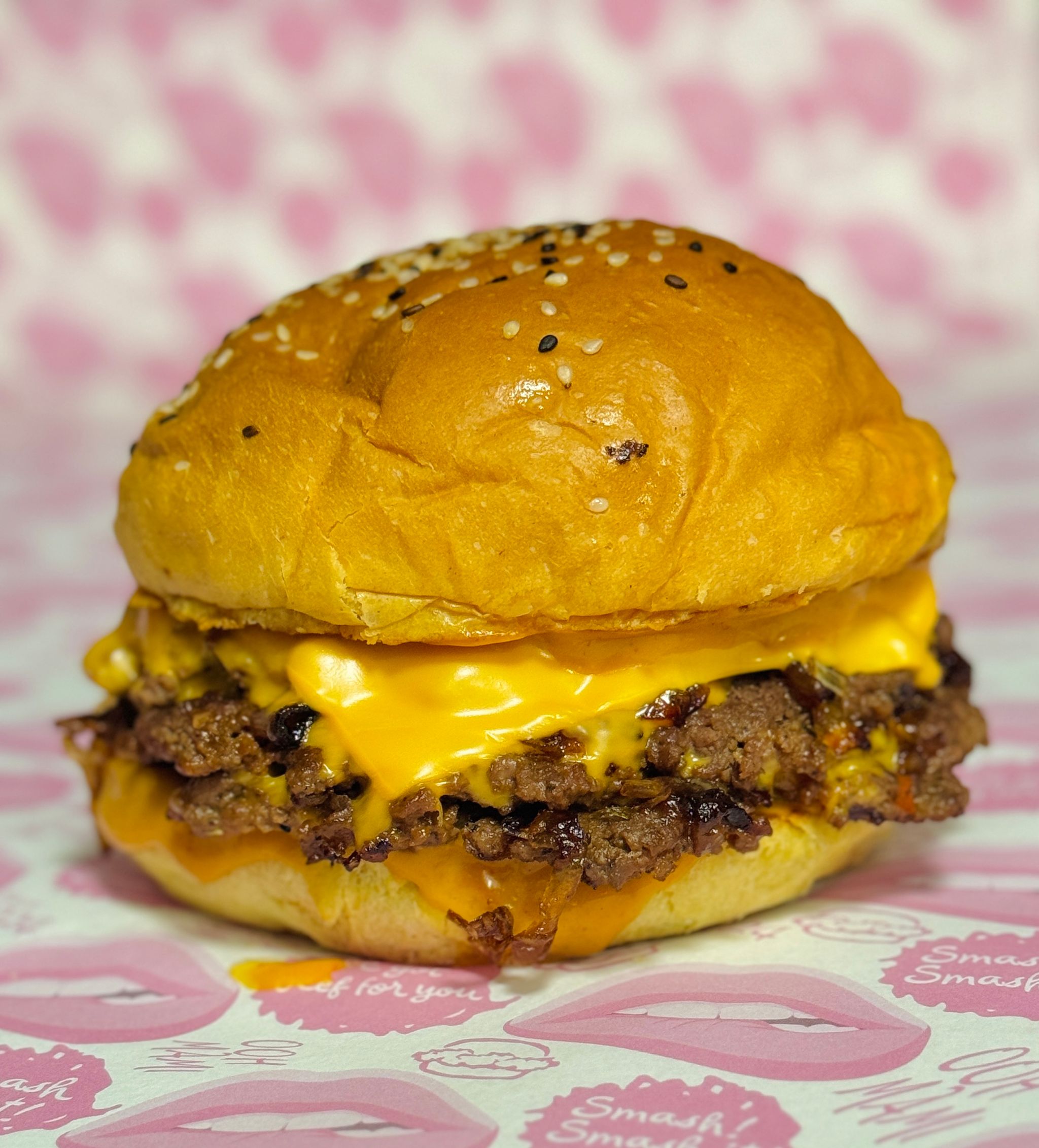 OOH MAMI 2x Smash Beef Burger_0