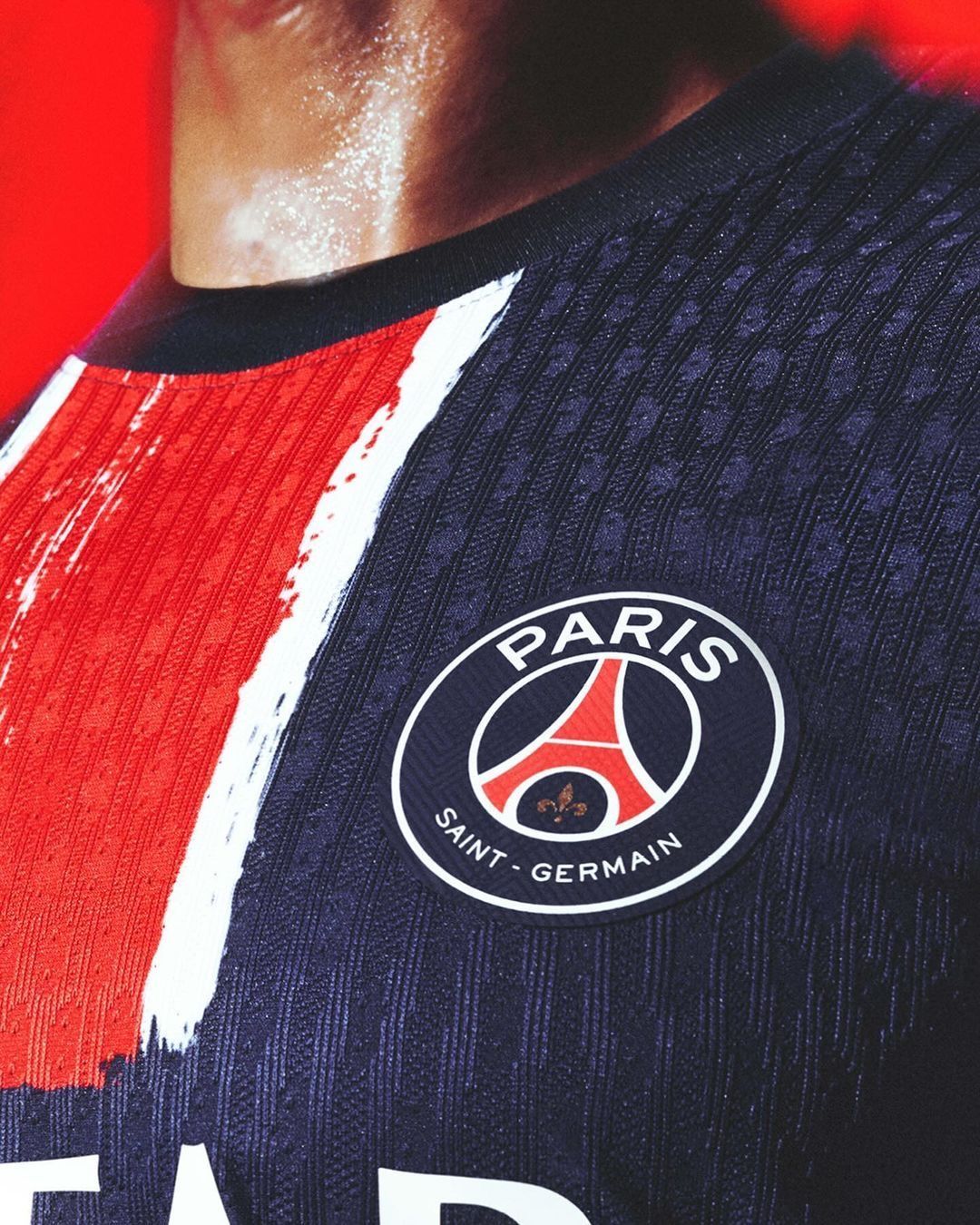 Paris Saint-Germain FC DRI-FIT Replica Home Kit 24/25_1