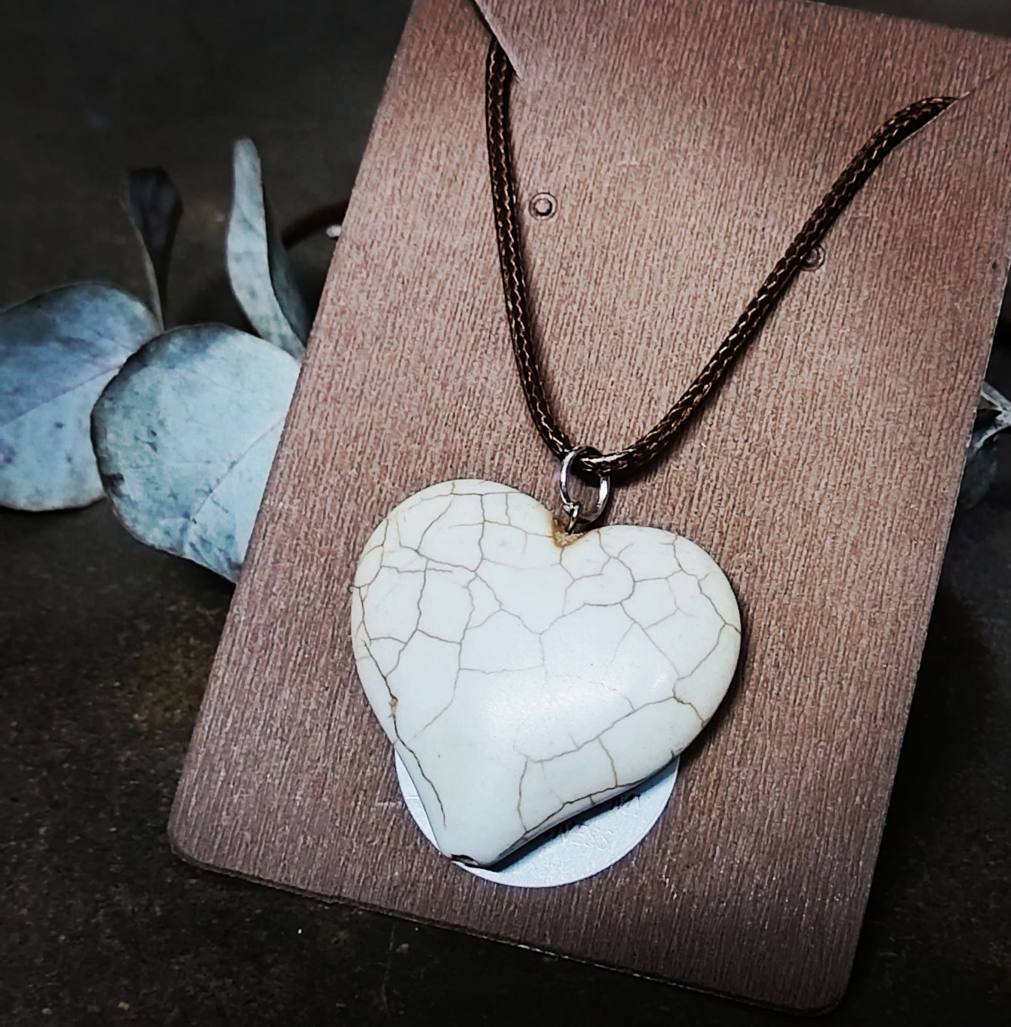 Retro stone heart & PU leather cord necklace _0