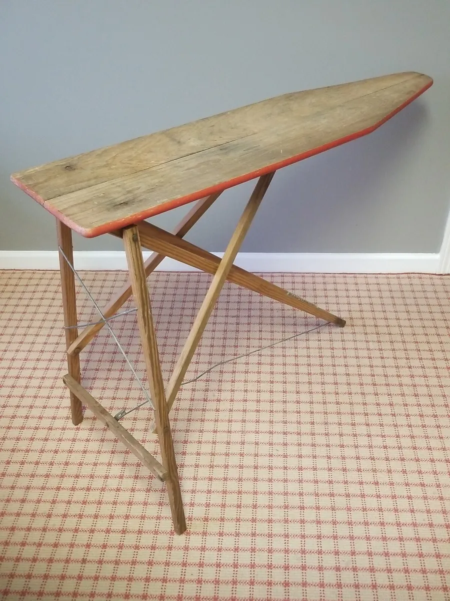 Wooden Collapsible Ironing Board_0