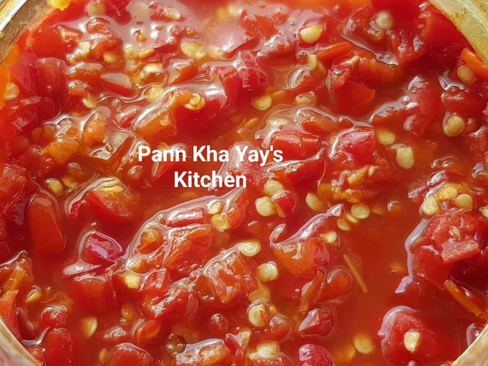 ပန်းခရေ Kitchen_ငရုတ်ချဥ်ဆော့စ်_2