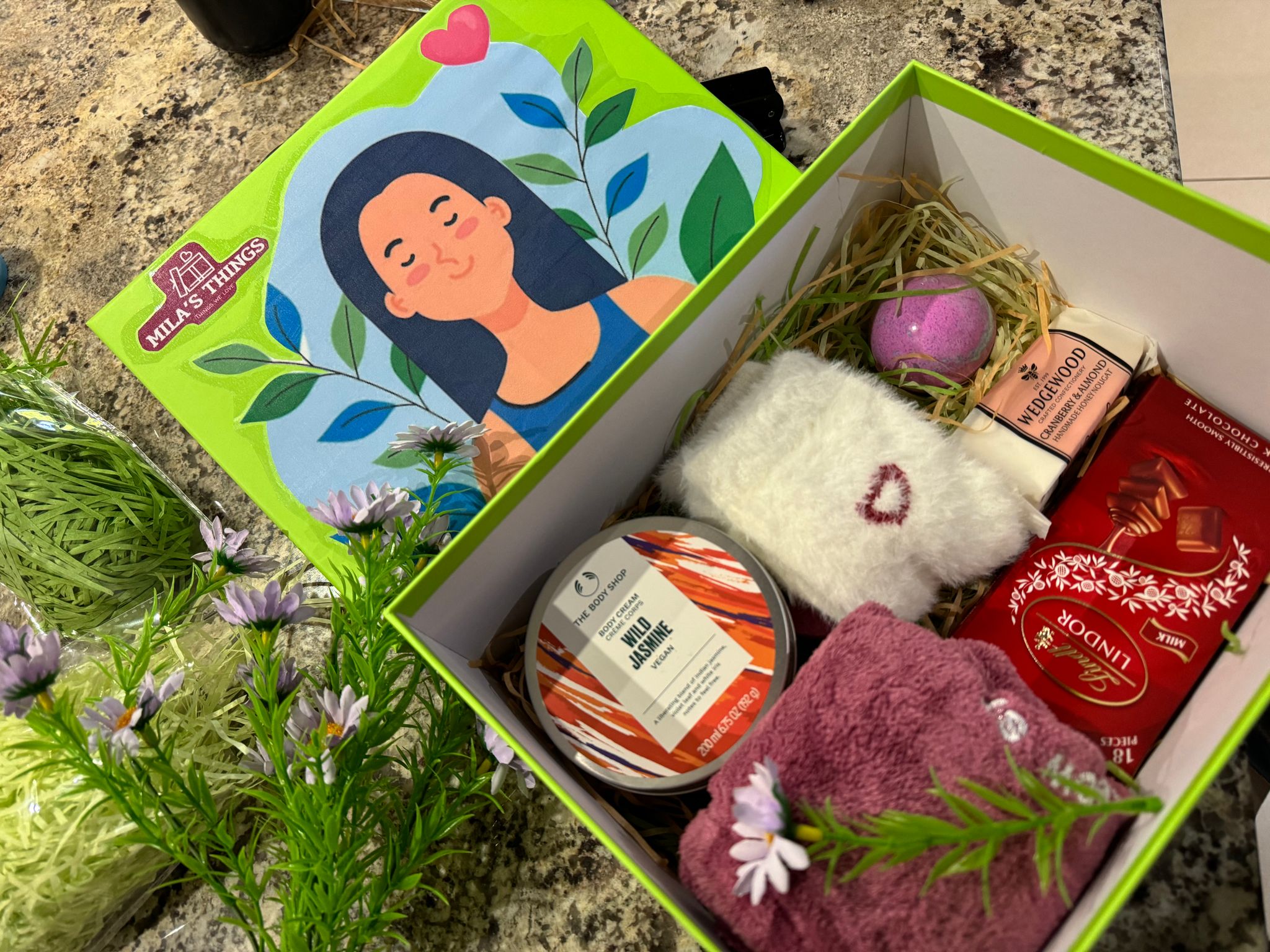 Surprise Gift Box - 🧘🏻‍♀️Moms time out_1