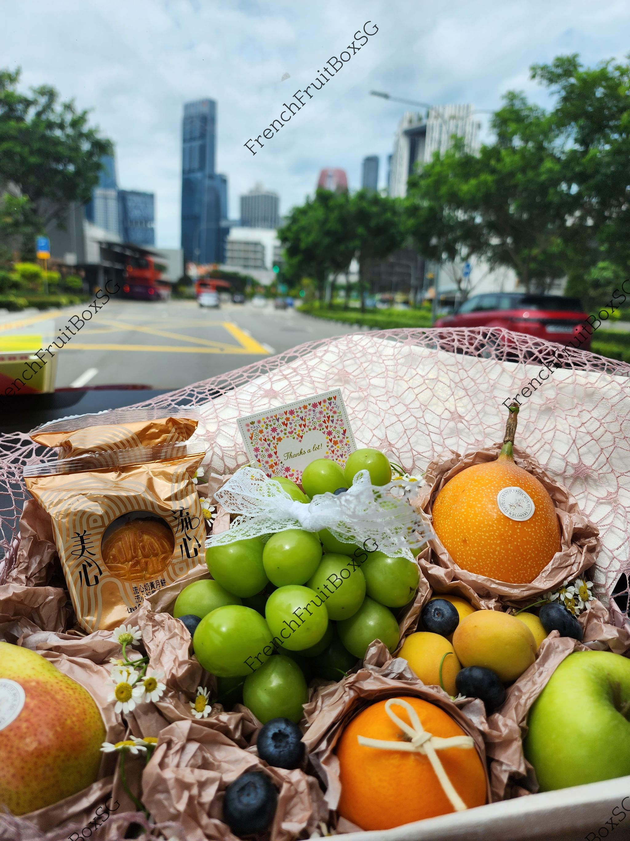 FFB - MEDIUM French Fruit Box with Mooncake_0