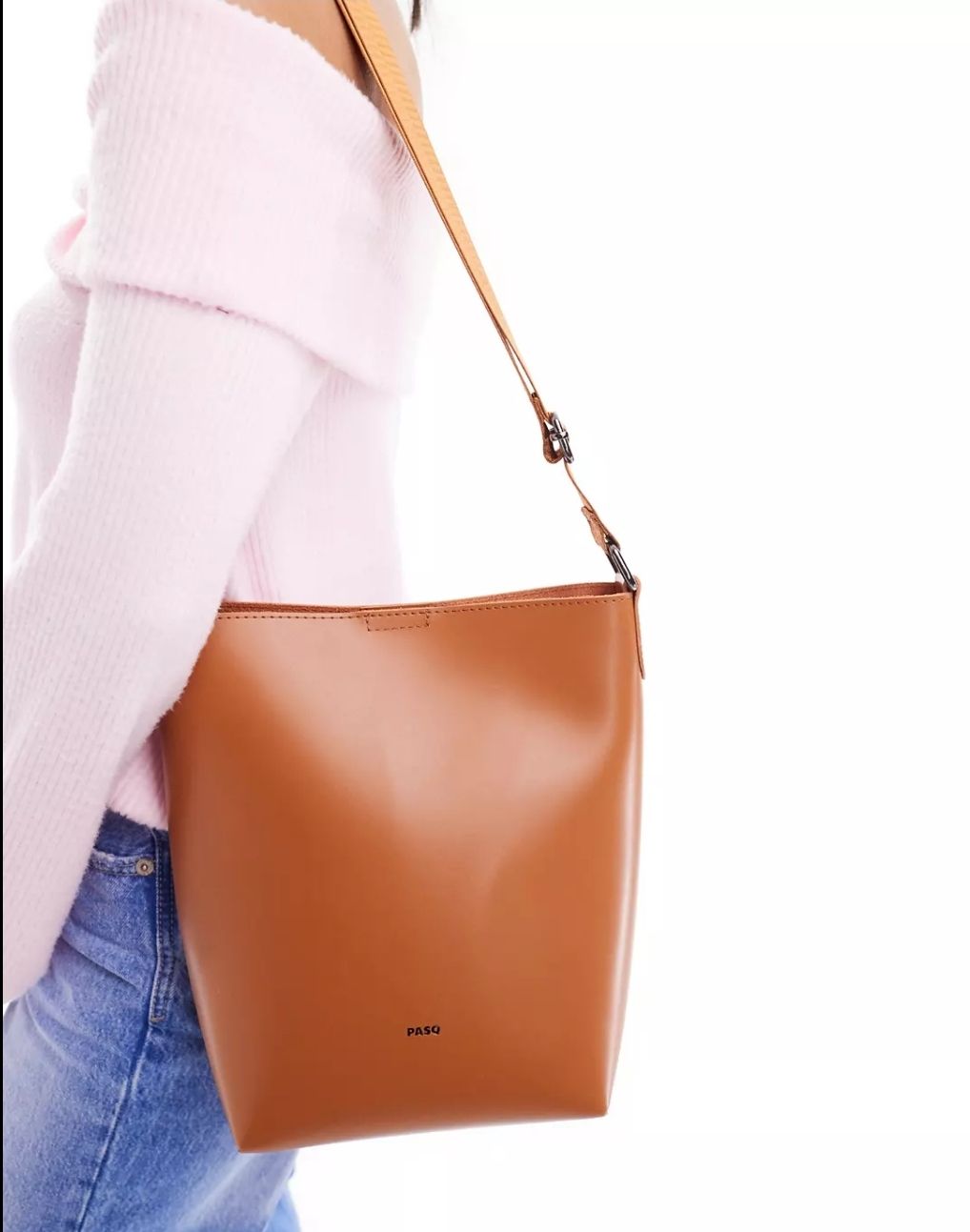 PASQ Shoulder bucket bag in brown_0