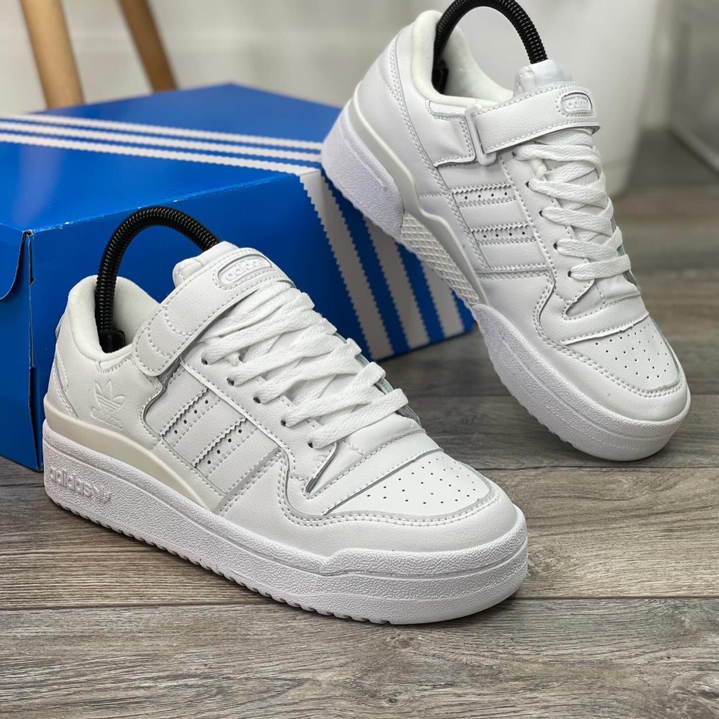 Adidas Forum Low “Triple White”_0