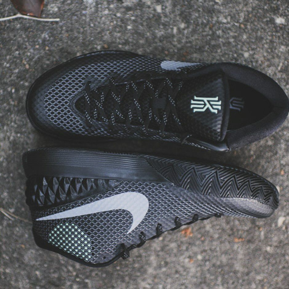 Nike Kyrie 1 "Green Glow"_0