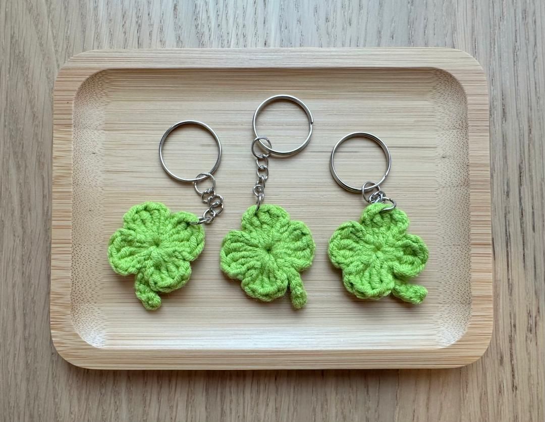 Crochet Four Leaf Clover Keychain_0