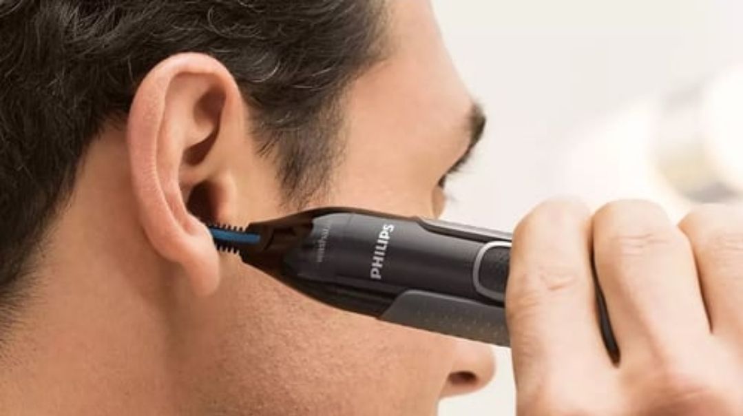 Philips Nose, Ear & Eyebrow Trimmer NT3650_4